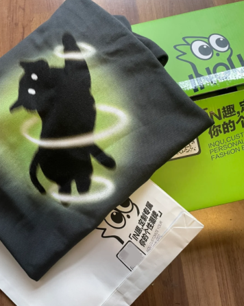 把圈的猫猫图 定制成T恤啦-